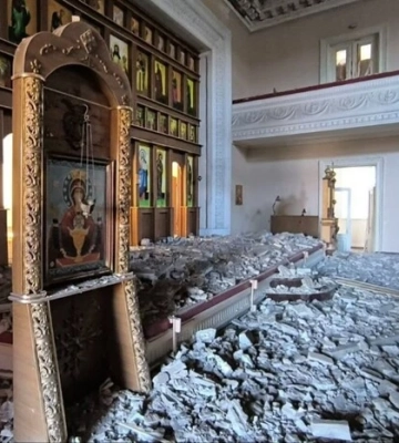 Російські ракети пошкодили храм у Кривому Розі: з’явились фото та відео