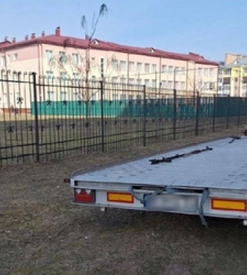 У Луцьку водіїв, які нищать газони, покарали муніципали 