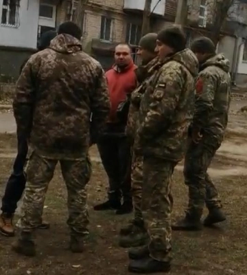 На Сумщині чоловік напав на представника ТЦК та поліцейського