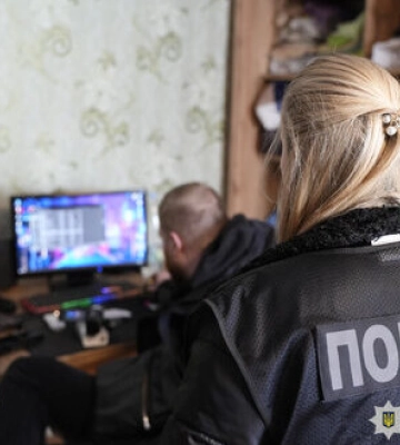 Ошукали інвесторів на сотні тисяч доларів: на Одещині викрито фінансову &quot;піраміду&quot;, - Нацполіція. ФОТОрепортаж