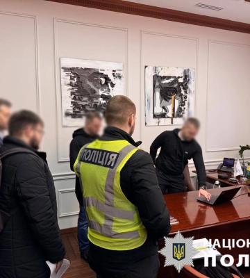 У Києві поліція проводить обшуки на чотирьох фармпідприємствах