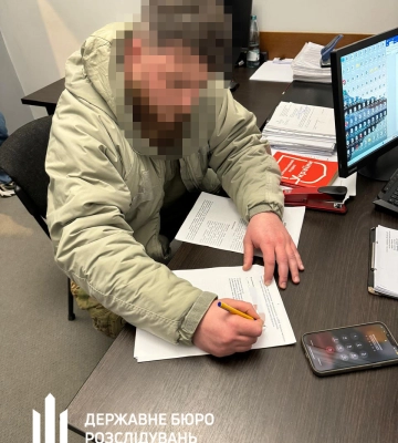 На Волині викрили правоохоронця, який за 10 тисяч доларів переправляв ухилянтів за кордон