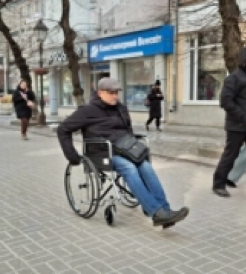 У Луцьку перевірили перший маршрут безбар’єрності
