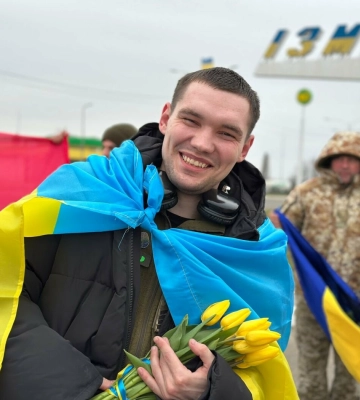 На Одещині зустріли звільненого з полону прикордонника