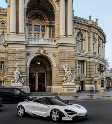 В Одесі організатори фінансової піраміди ошукали громадян на 200 тисяч доларів США: гроші виводили через офшорні рахунки 