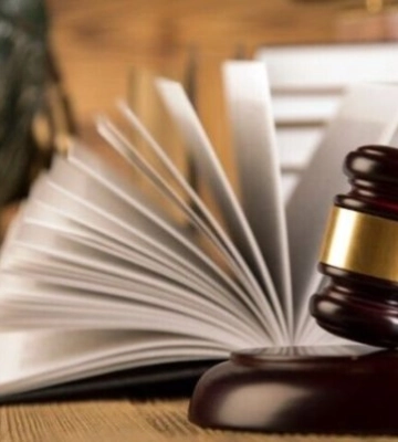 Суд требует снести самострой в Киеве и вернуть участок общине