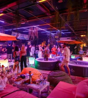 У столичному клубі лунали російські пісні: поліція розпочала перевірку (ВІДЕО)