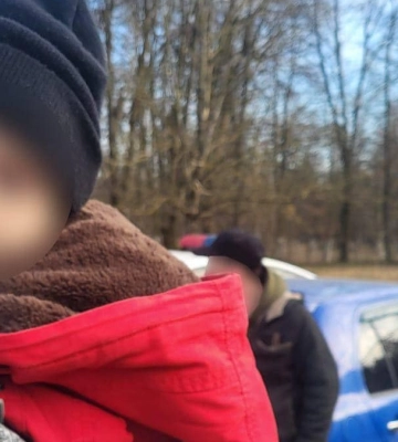 На Закарпатті 6-річний та 4-річний хлопчики провалилися під кригу
