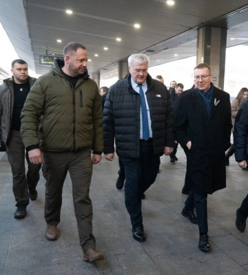 Лидеры стран Балтии, Испании и Канады прибыли с визитом в Украину