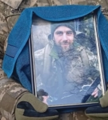 У Миргород на щиті повернувся захисник Антон Виборнов