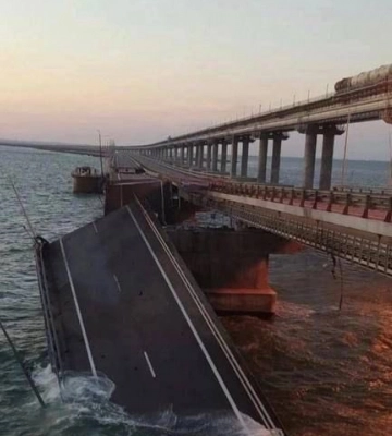 Наслідки вибуху на Кримському мосту. ВIДЕО