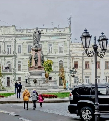 Михайло Подоляк пообіцяв розібратися з головним болем всієї Одеси та України