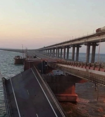 У СБУ поки не коментують причетність до вибухів на Кримському мосту