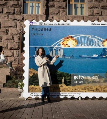 Російську пропагандистку роздратувала фотозона в центрі Києва