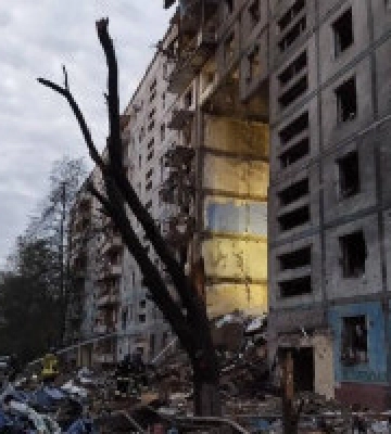 Обстріл Запоріжжя: щонайменше 17 загиблих, десятки пошкоджених будинків