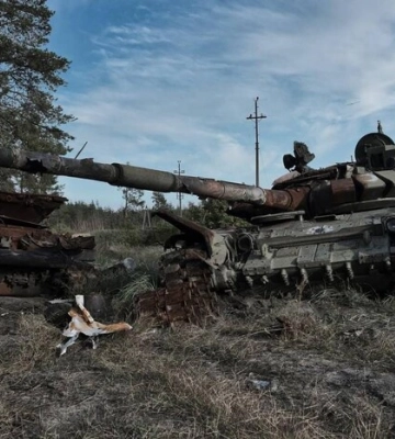Ворог обстріляв Миколаївщину, влучив у дитячий садок та сільгосппідприємство