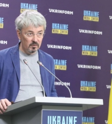У Києві кілька культурних центрів зазнали ушкоджень – Ткаченко