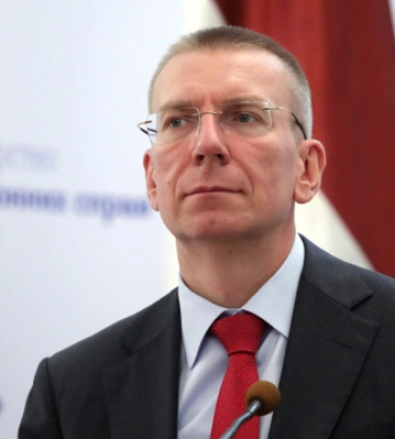 Глава МЗС Латвії закликав до збільшення поставок зброї Україні після обстрілів Києва