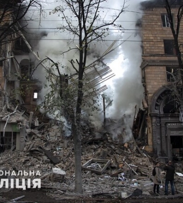 В полиции рассказали подробности ракетных ударов по Запорожью: погибли трое людей