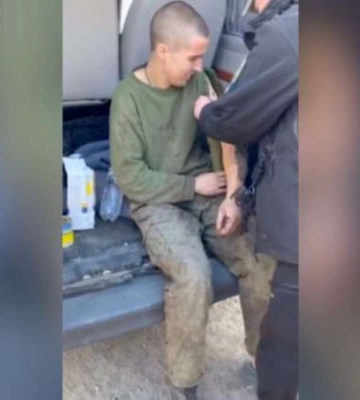 Криворізькі нацгвардійці взяли в полон окупанта з черв&amp;#039;яками у руці: відео