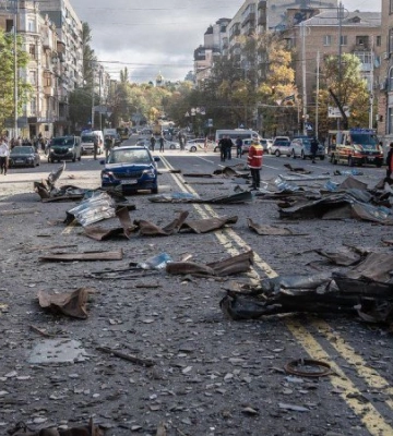 Правоохоронці повідомили про жертви в рзультаті ракетного удару по Києву