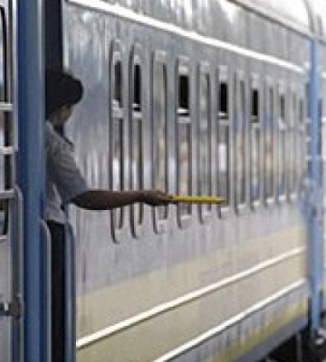 Через ракетну атаку спізнюються 38 потягів
