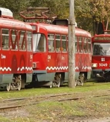 Наслідки ракетних ударів у Дніпрі: фото та відео
