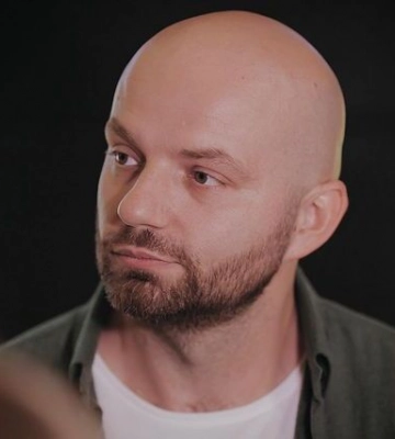 &quot;Кацапы получили проклятия на несколько поколений&quot;. Демин показал фото, которое сделал за 10 минут до ракетного обстрела