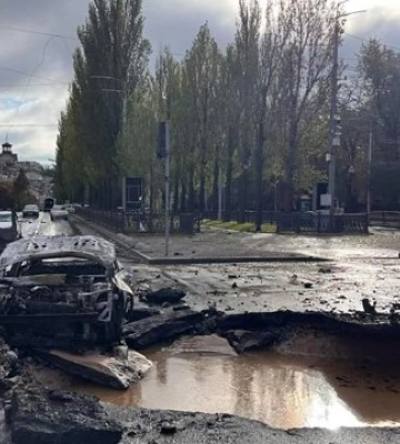 Внаслідок сьогоднішнього ракетного удару РФ по Києву загинула мати 5-річного Григорія, який лишився круглою сиротою. ФОТОрепортаж