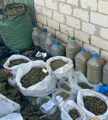 ДБР Харківщини заблокувало міжрегіональний канал збуту наркотиків