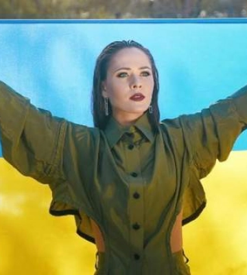 Болить в усіх областях, – що просить іменинниця Юлія Саніна у моторошні для країни дні