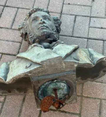 В Киеве снесли памятник XIX века
