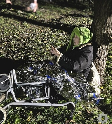 Нічний ракетний удар по Запоріжжю: у людей повилітали вікна й двері