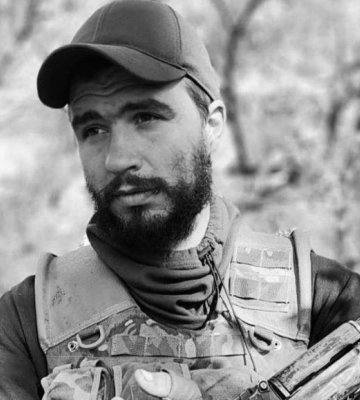 Нововолинськ на колінах зустрів Героя Андрія Кицюка
