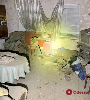 Рашисты выпустили 100 ракет из «Градов» по Никополю: раненая маленькая девочка