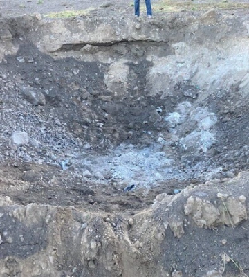 У передмісті Запоріжжя з-під завалів після ракетного удару врятували родину