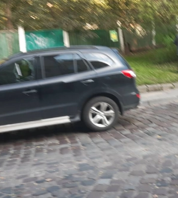 У Львові перекрили вул. Гуцульську: трапилася НП, яку не коментує поліція