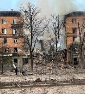 Ворог завдав сім ракетних ударів  по багатоповерхівках Запоріжжя — є загиблі та постраждалі