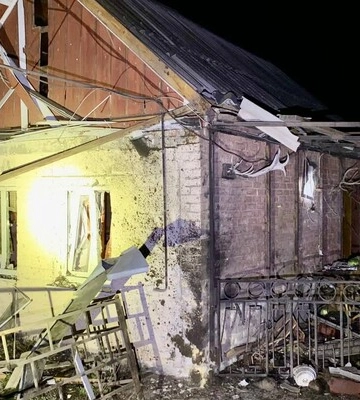 Поранена під час ворожого обстрілу Нікополя 6-річна дівчинка отримала травматичну ампутацію обох ніг 