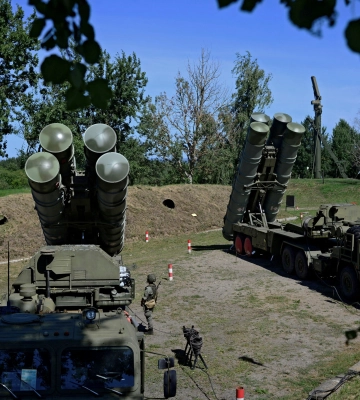 Столтенберг пообещал, что акцентом ближайших военных поставок для Украины будет ПВО. У Зеленского отреагировали