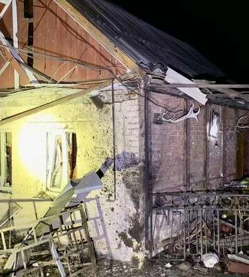 Внаслідок ворожого обстрілу Нікополя 6-річна дівчинка отримала травматичну ампутацію обох ніг