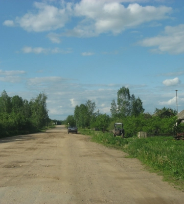 У селах на Ковельщині розрівняють ґрунтові дороги