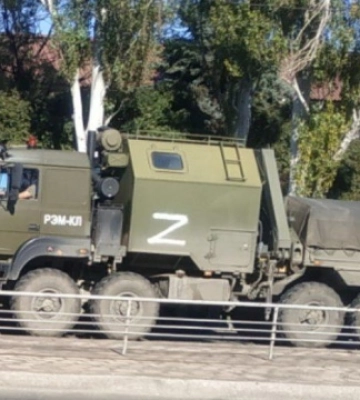 У Маріуполі фіксується активний рух військової та інженерної ворожої техніки. ФОТОрепортаж