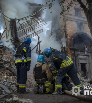 Жінка, яка вижила в зруйнованому будинку в Запоріжжі, дала поради, як спати ночами