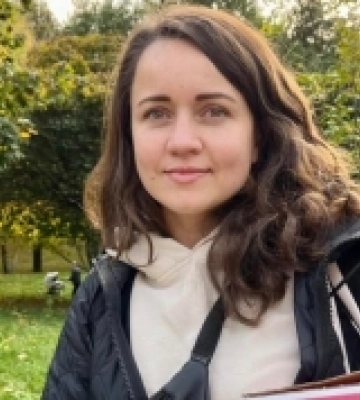 Рівнянка хоче засадити квітами міський парк, кличе містян на допомогу