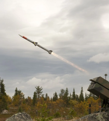 США передадут Киеву первые ЗРК NASAMS уже в октябре, – Резников