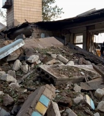 В Николаеве ракета С-300 попала в спасательную станцию, есть погибший
