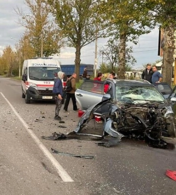 На Дніпропетровщині в серйозній ДТП з рейсовим автобусом постраждала дитина