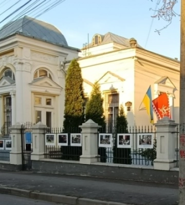 У Вінниці відкрилась фотовиставка просто неба «Україна. Війна та опір»