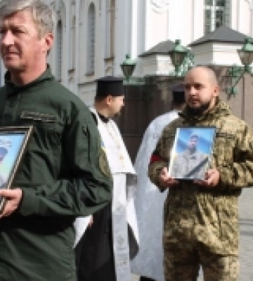У Луцьку попрощалися з трьома Героями